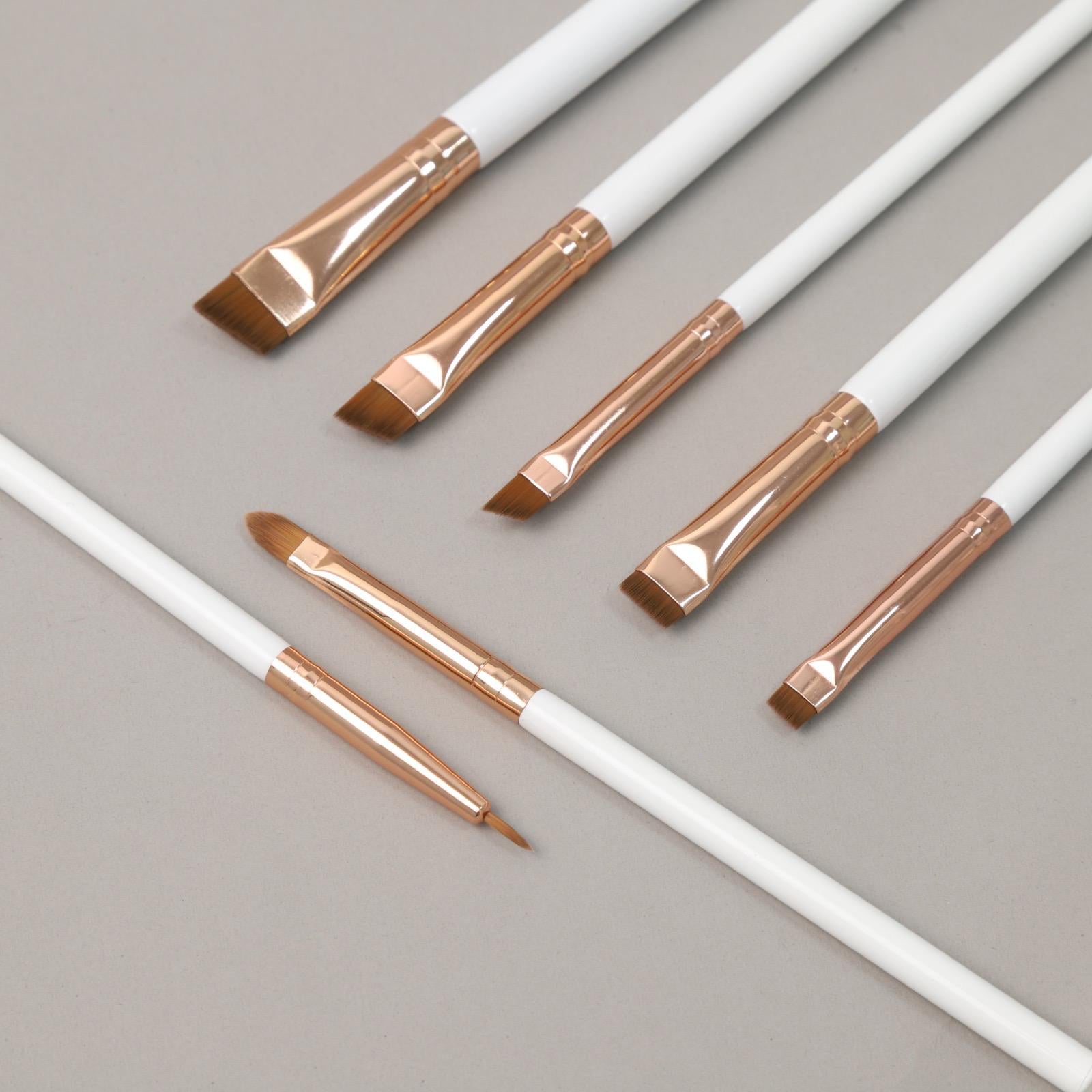 Set de 7 pinceaux professionnels , pour cils et sourcils - Sweet Regard
