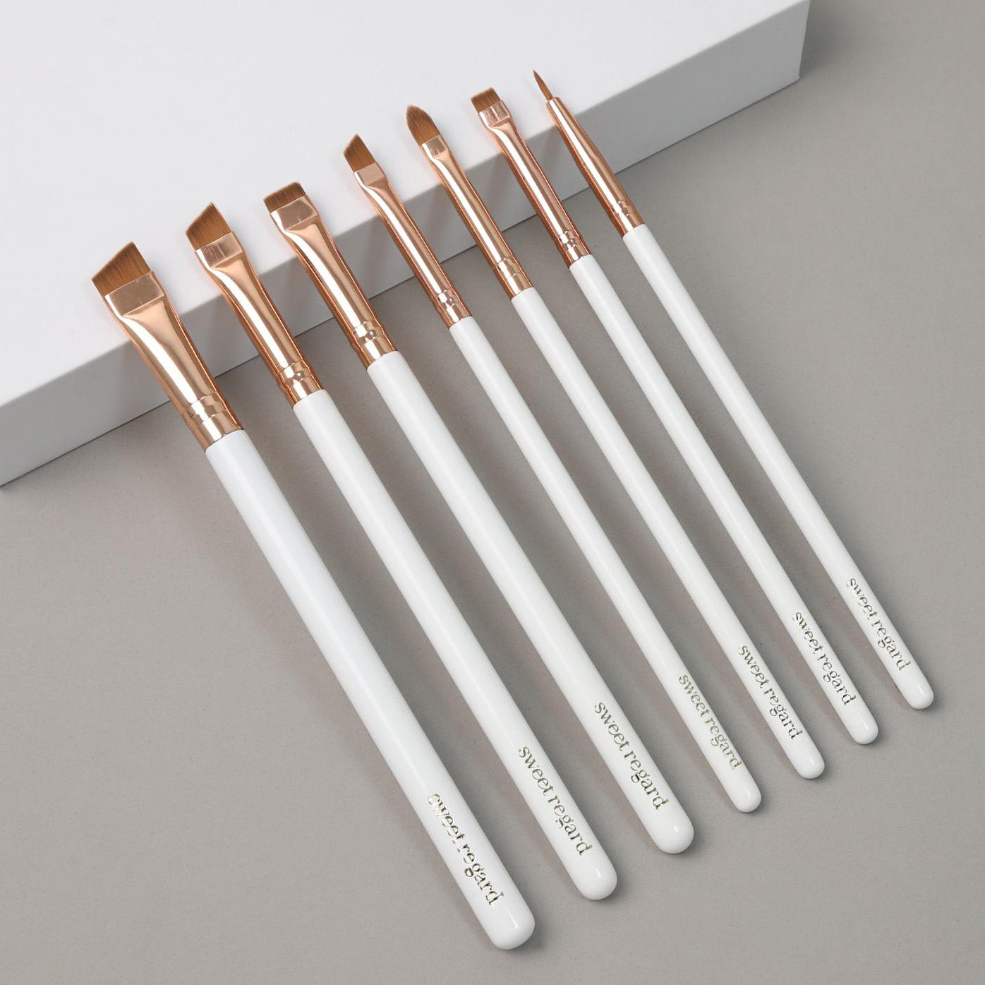 Set de 7 pinceaux professionnels , pour cils et sourcils - Sweet Regard